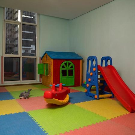 Pullman Sharjah Hotel Exterior foto A playroom