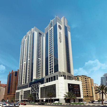 Pullman Sharjah Hotel Exterior foto The Ritz-Carlton, Dubai