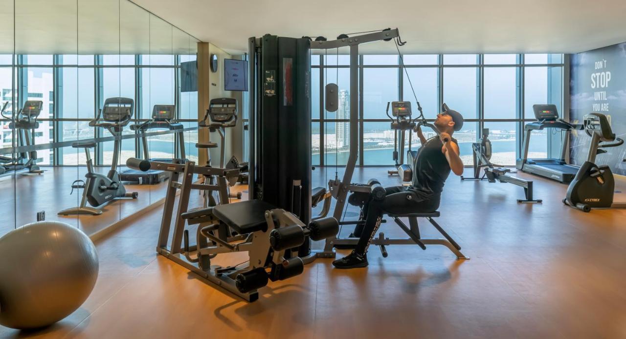 Pullman Sharjah Hotel Exterior foto The gym at the hotel