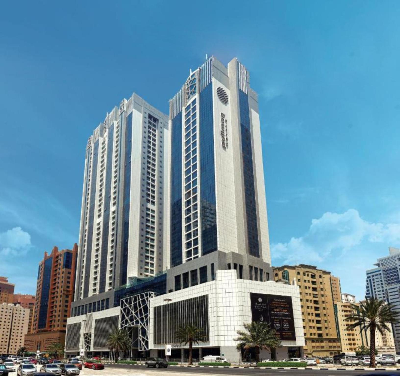 Pullman Sharjah Hotel Exterior foto The Ritz-Carlton, Dubai